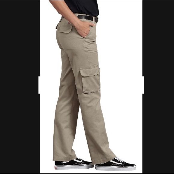 Women’s Dickies Relaxed Fit Cargo Pants - Picture 2 of 5